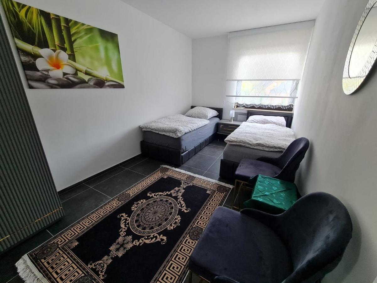 Roggendorf Zimmervermietung Köln Exteriör bild