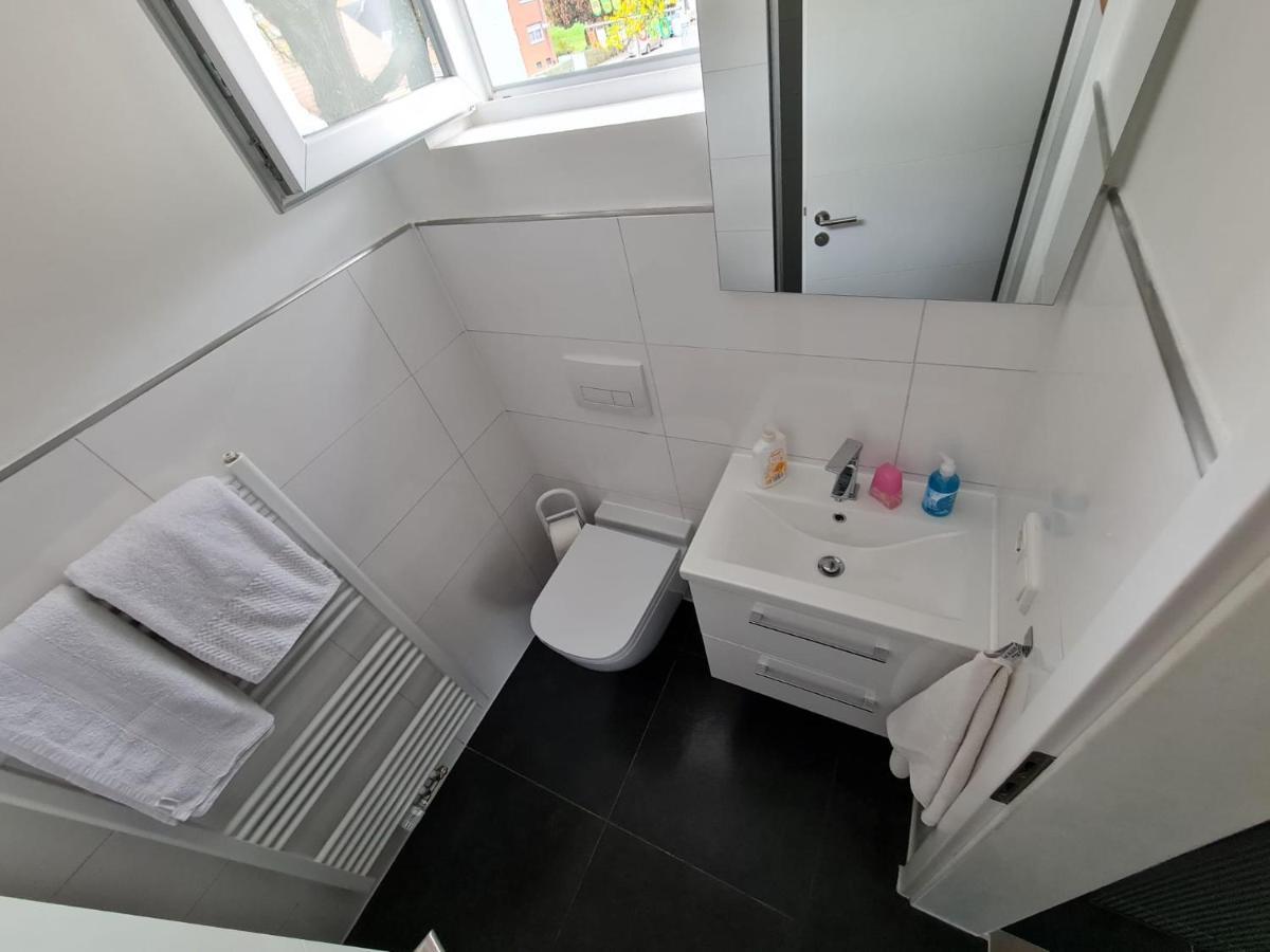 Roggendorf Zimmervermietung Köln Exteriör bild