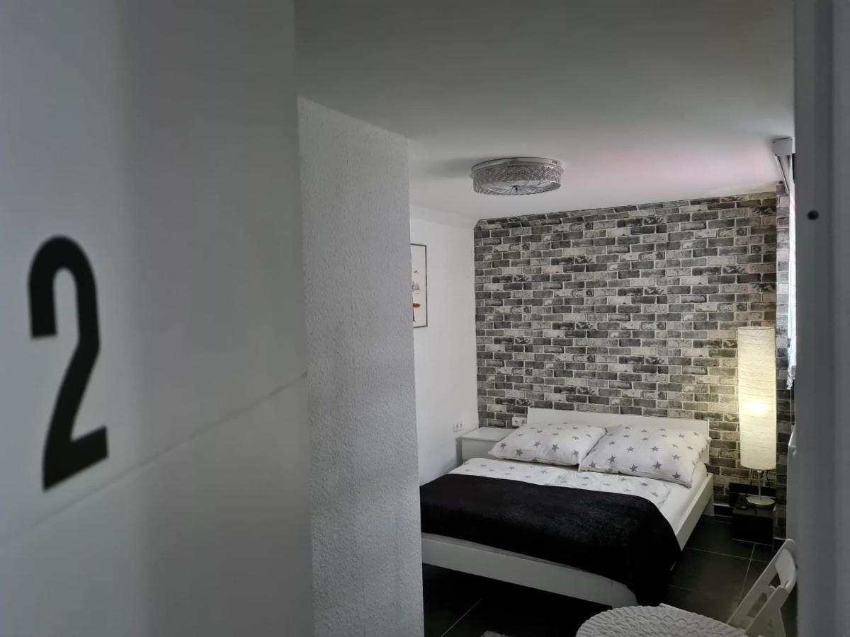 Roggendorf Zimmervermietung Köln Exteriör bild