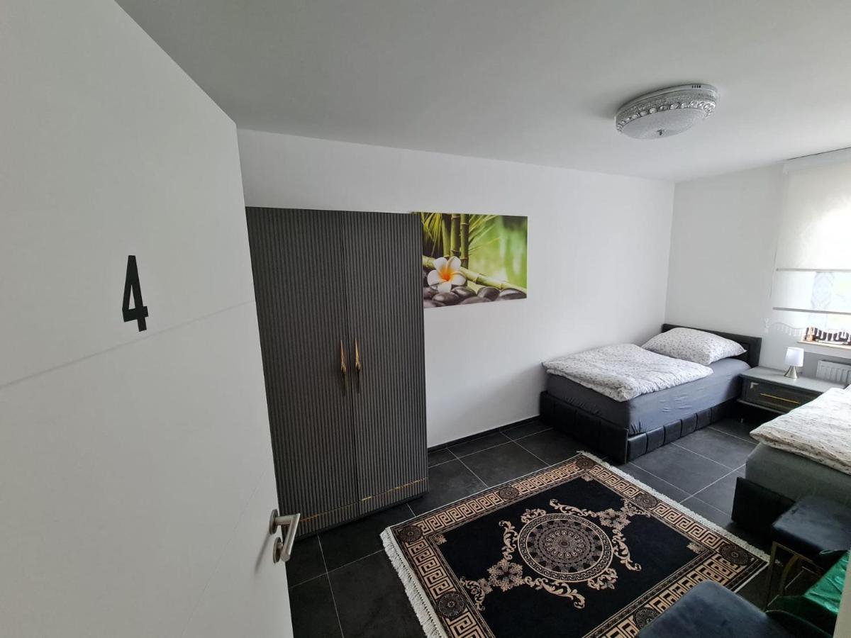 Roggendorf Zimmervermietung Köln Exteriör bild